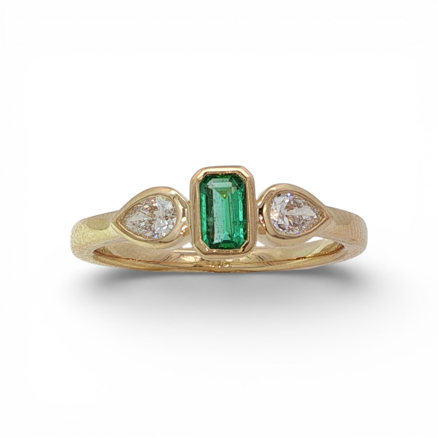 0.48 CT Emerald Ring