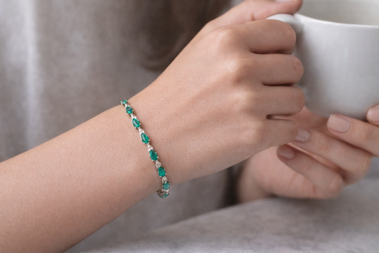 4.46 ct Emerald Bracelet