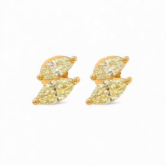 0.32 CT Yellow Diamonds Earrings