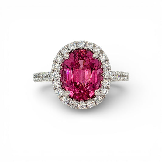 4.24 CT Spinel Ring